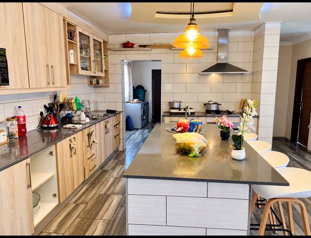 3 BEDROOM HOUSE FOR SALE IN JAMESON PARK